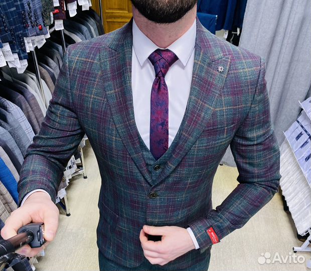 Мужской классический костюм зеленый тройка