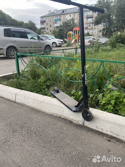 Трюковой самокат tech team