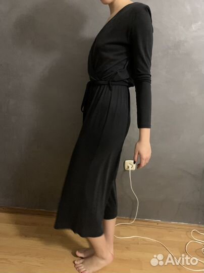 Комбинезон чёрный приталенный