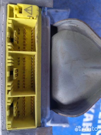 Блок управления airbag Toyota Harrier кроссовер