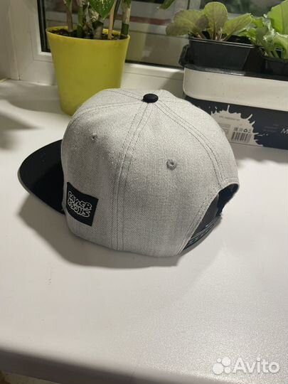 Бейсболка с прямым козырьком, кепка snapback