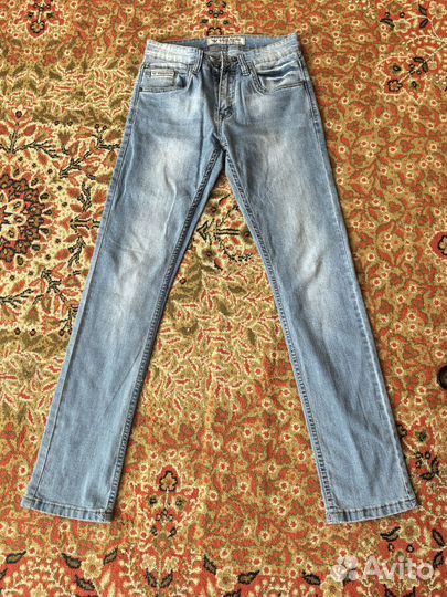 Джинсы