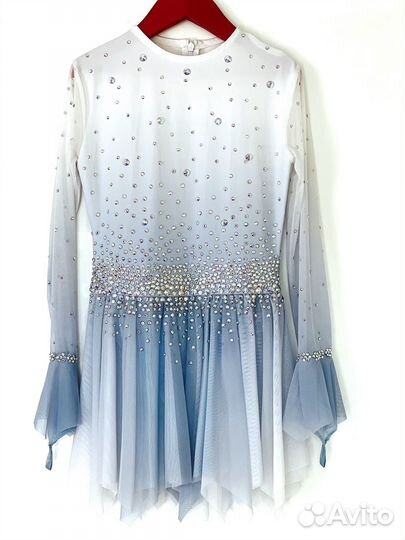 Костюм для фигурного катания