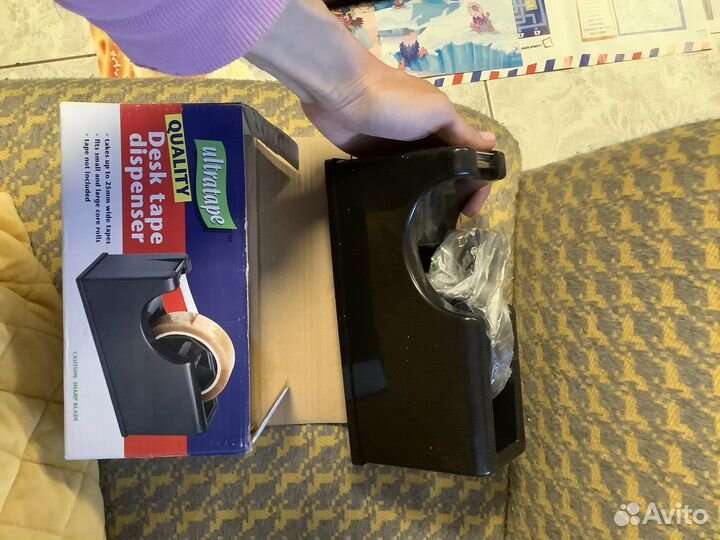 Настольный диспенсер для скотча