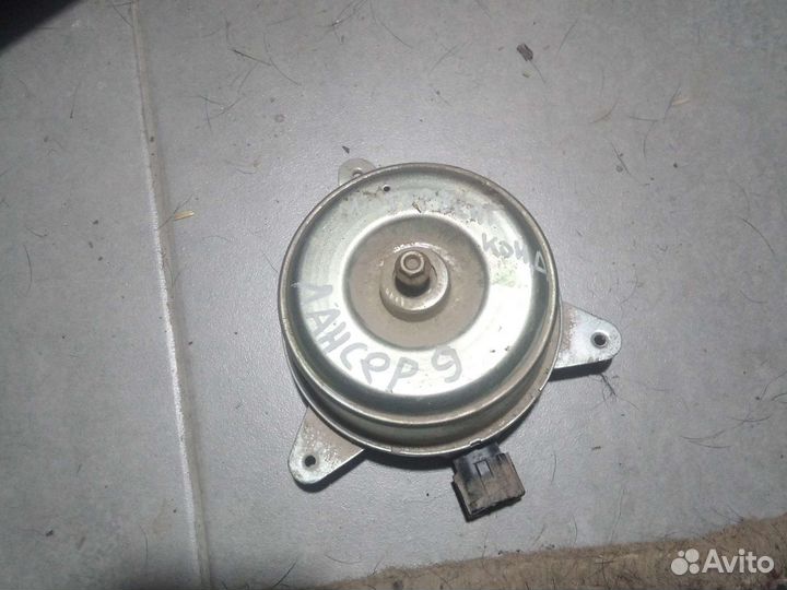 Мотор вентилятора охлаждения Mitsubishi Lancer