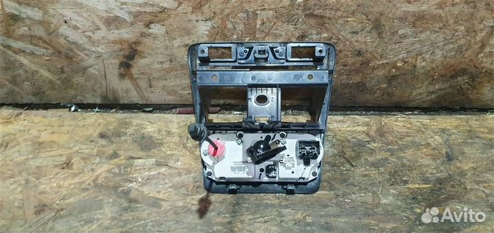 Блок управления отопителем Ford Fusion 2002-2012