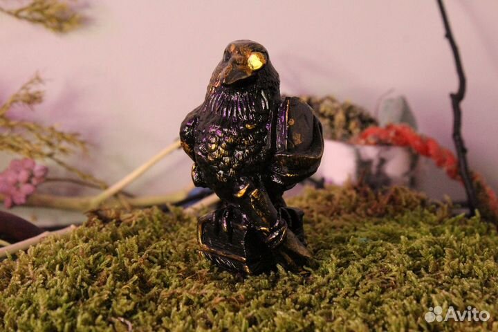 Активирован в месте силы Ворон с моноклем