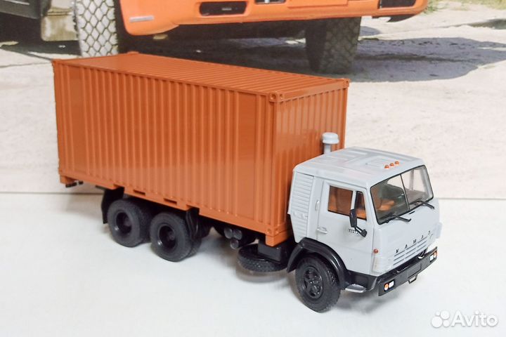 Камаз-53212 контейнеровоз 1:43