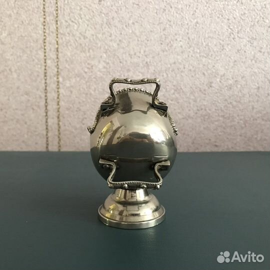 Сахарница в виде ковша