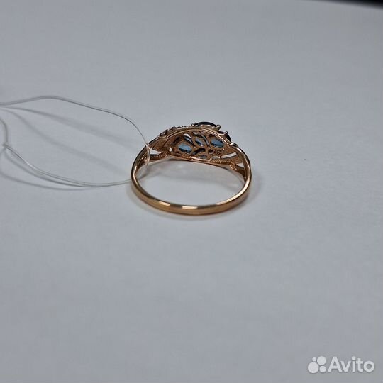 Кольцо золото 585 пробы с топазами размер 17