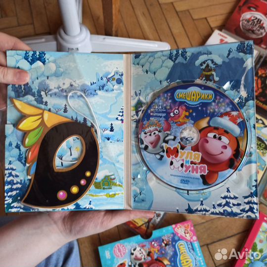 DVD диски с фильмами и мультфильмами