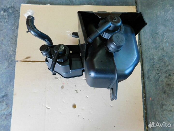 Бачок под гидравлику на Mercedes CL-Class C215