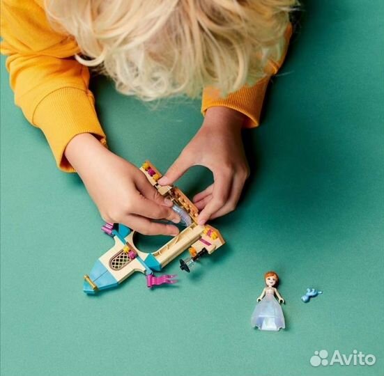 Конструктор lego Disney Frozen 43198 Двор замка