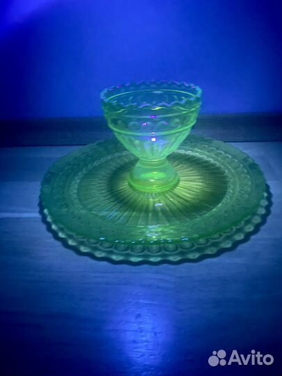 Два предмета ваза тарелка