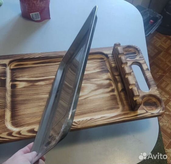 Деревянный поднос для подачи шашлыка с шумпурами