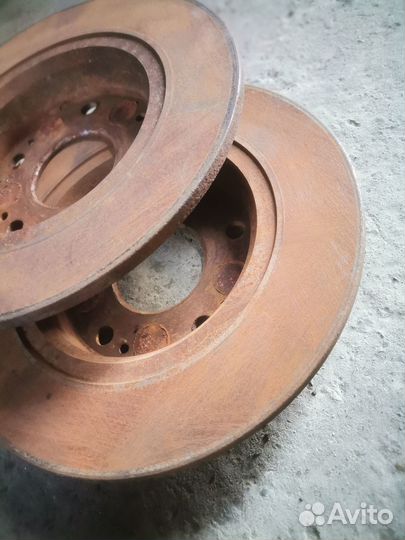 Honda Civic 8 5D задний диск и ступица