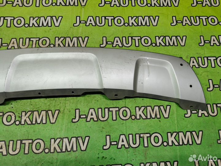 Накладка бампера Renault Duster
