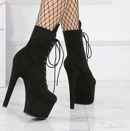 Стрипы ботильоны двойки