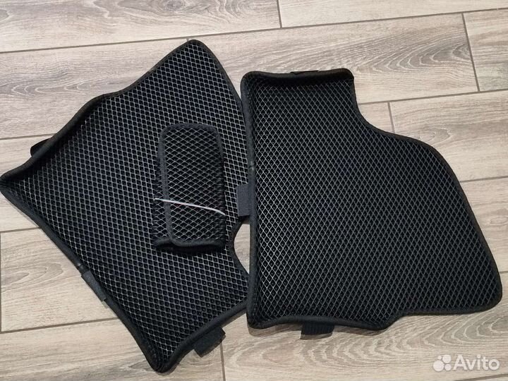 Автомобильные коврики eva