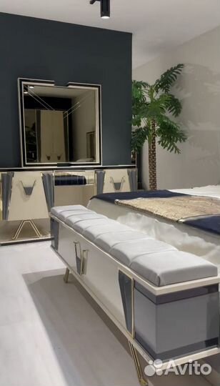 Спальный гарнитур