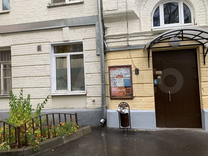 Комната 20 м² в 4-к., 1/5 эт.