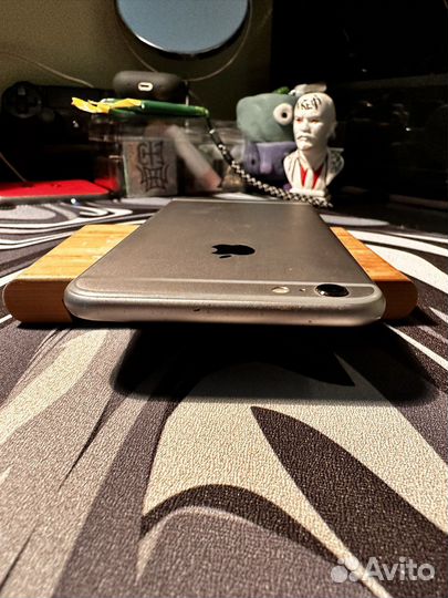 iPhone 6S Plus, 64 ГБ
