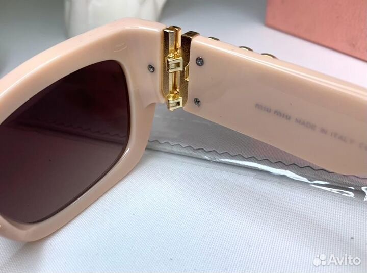 Солнцезащитные очки Miu Miu оригинал