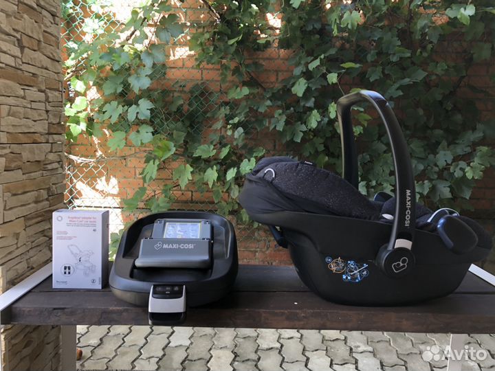 Maxi-cosi детское автомобильное кресло + FamilyFix