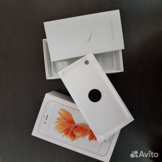 Коробка от iPhone 6s