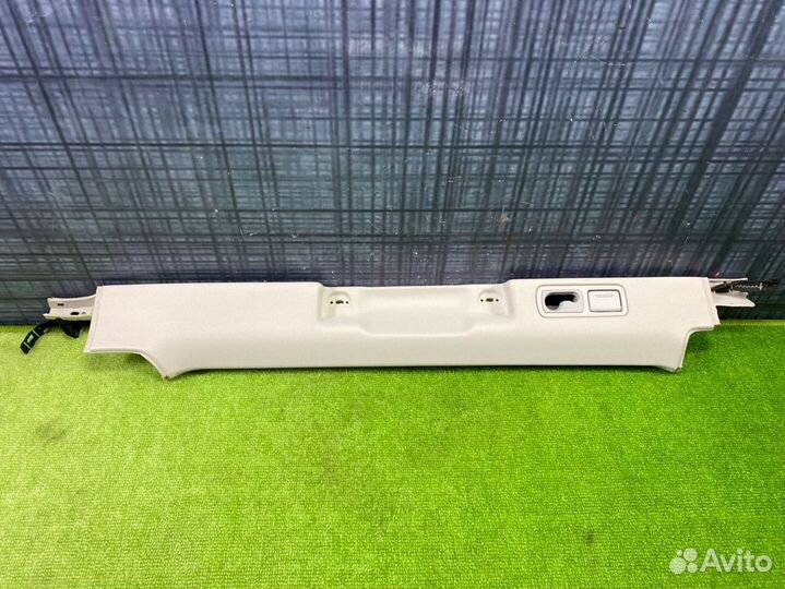 Обшивка салона левая Audi Allroad C5 BAS 2003