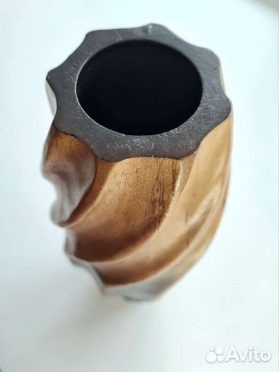 Ваза и подсвечники из тика