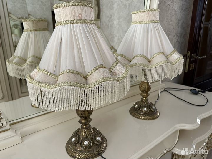 Светильник настольный