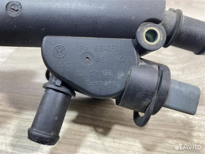 Фланец системы охлаждения Шкода Октавия А5