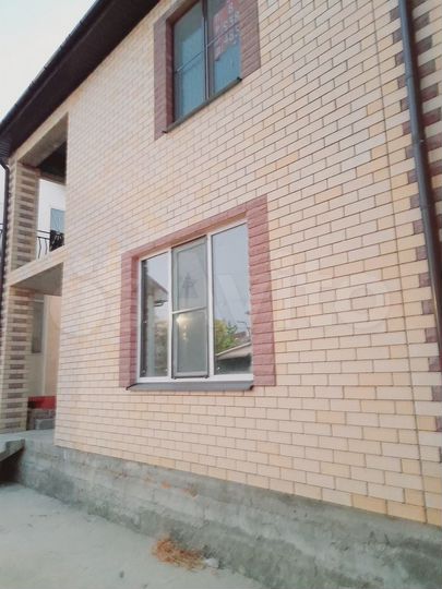 Дом 210 м² на участке 2,5 сот.