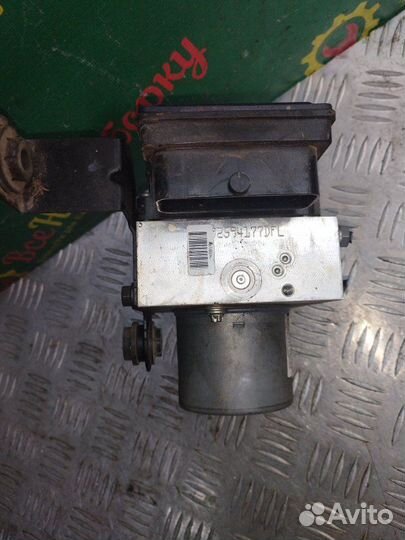 Блок ABS Volkswagen Tiguan внедорожник 2.0Л