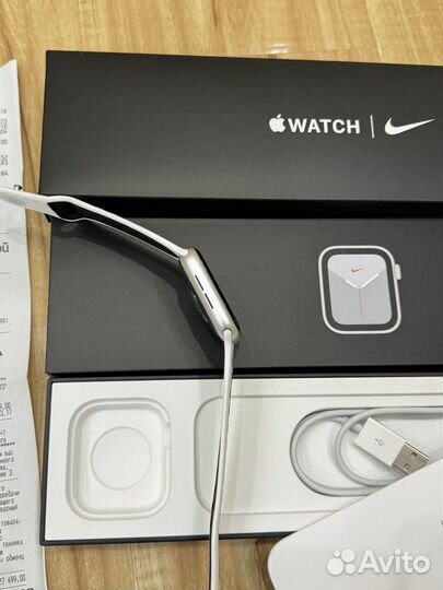 Apple Watch Se 44mm Nike Оригинал