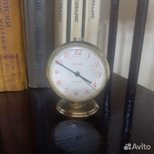 Часы старинные,будильник