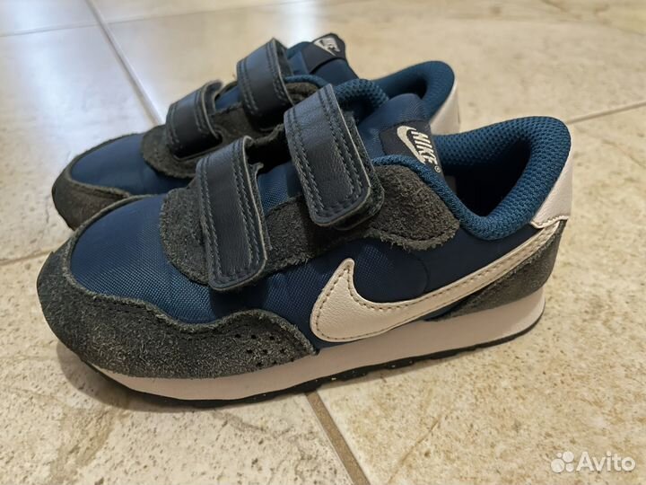 Кроссовки nike детские 26