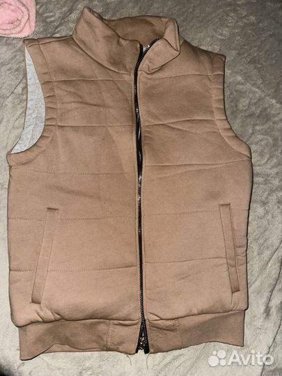 Безрукавка женская