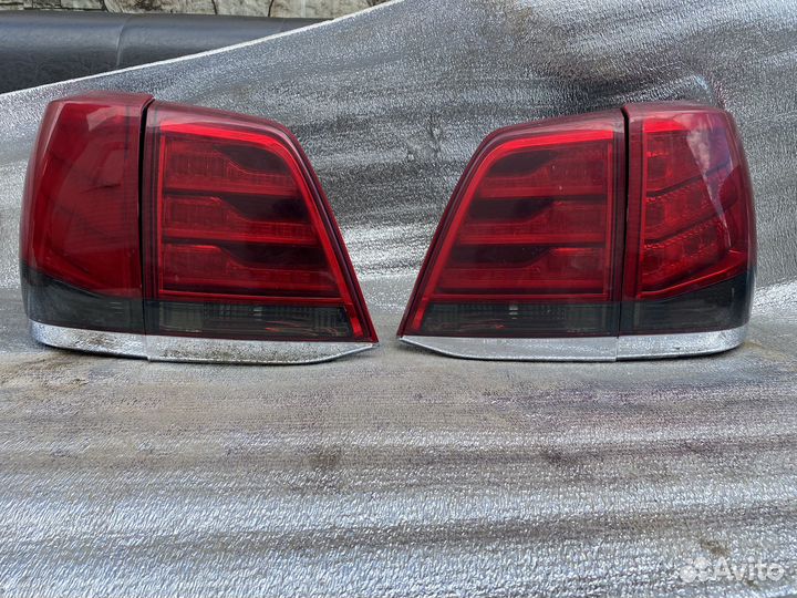 Задняя оптика на lexus lx 570