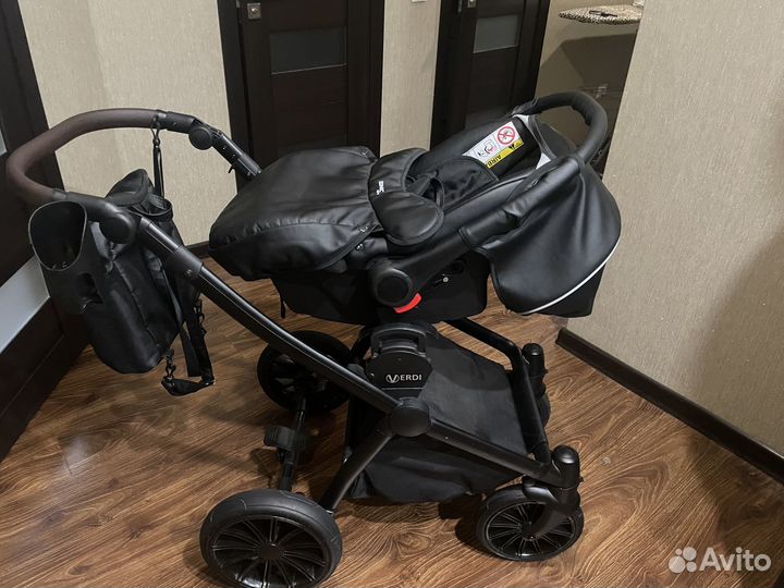 Детские коляски 3 в 1 из эко кожи