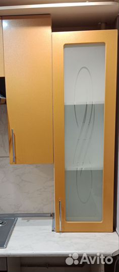 Навесные кухонные шкафы