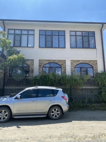 Дом 250 м² на участке 10 сот.