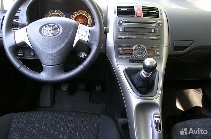 Переходная рамка Toyota Auris 2006-2012 + ISO