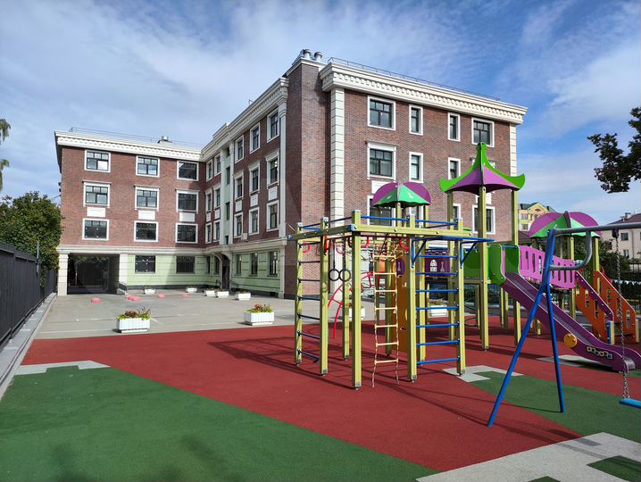 3-к. квартира, 109,6 м², 4/4 эт.