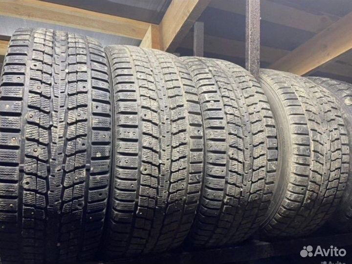 Dunlop SP Winter Ice 01 205/55 R16