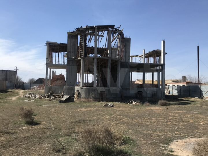 Коттедж 1500 м² на участке 25 сот.