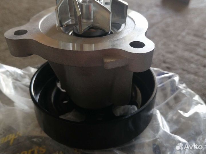 Помпа nissan QR25 x trail