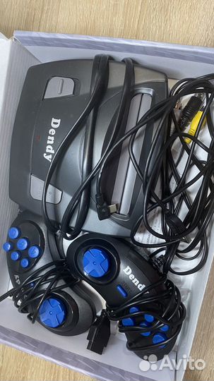 Игровая приставка Dendy Classic 255 встроенных игр