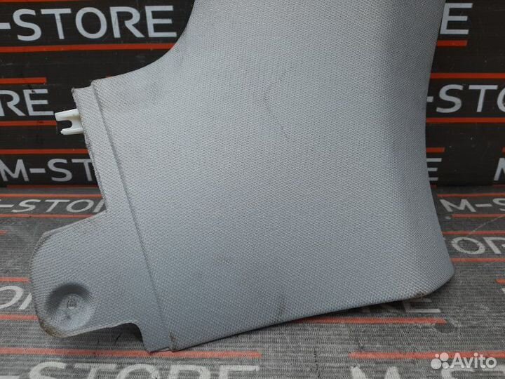 Обшивка стойки задняя правая Audi A6 C6/4F AUK